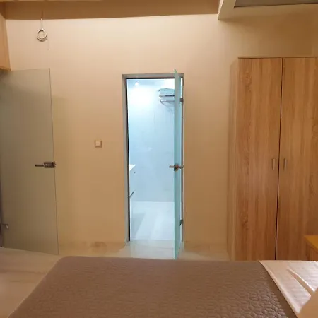 Thailanda In Katakolo * Pyrgos (Elis)